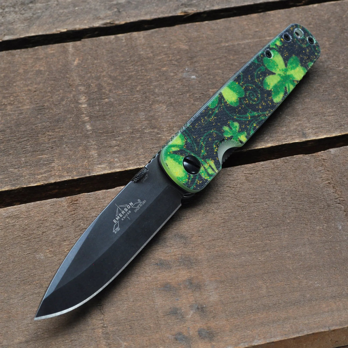 A-100-TF Gold Dust Shamrock Black