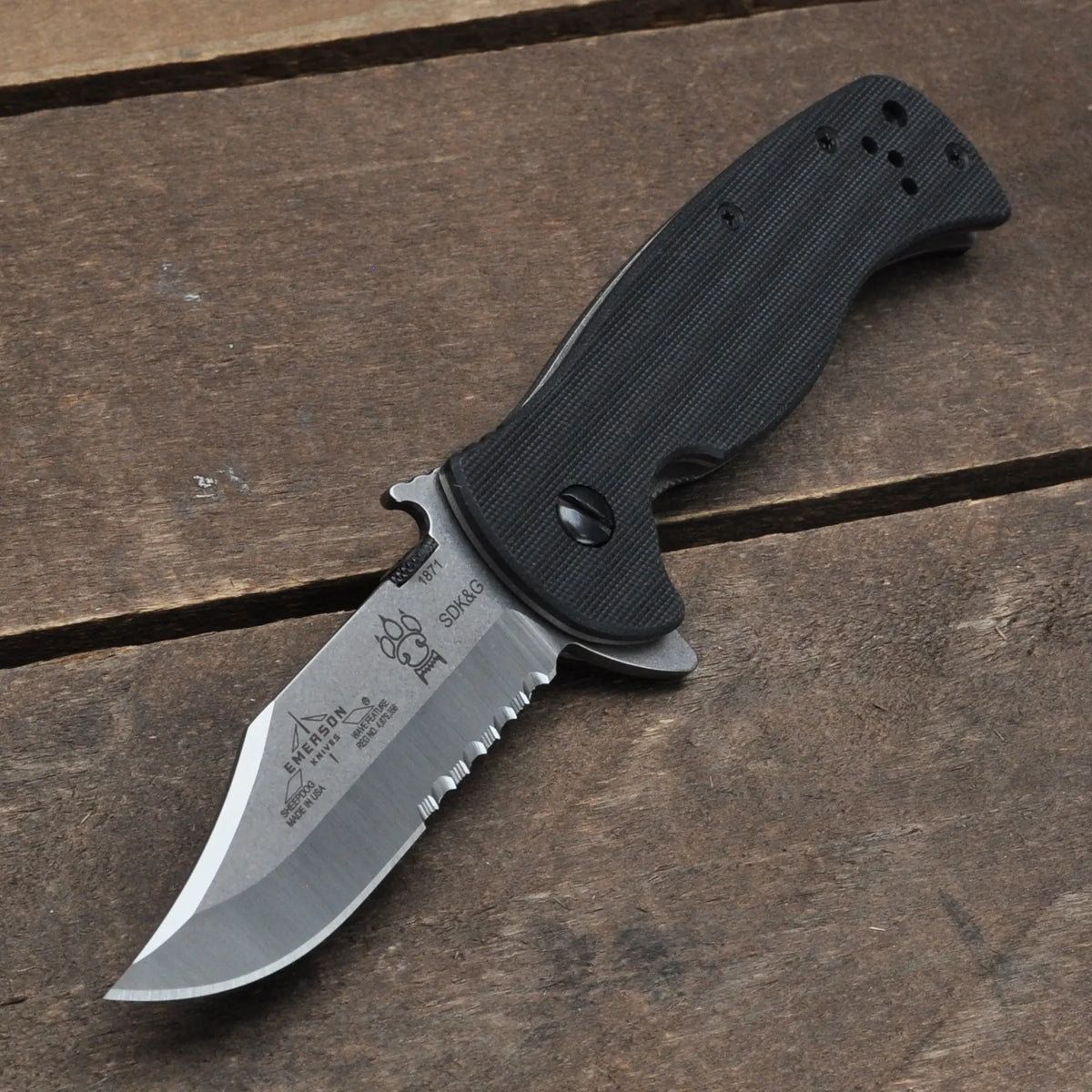 Sheepdog SF Bowie - Older Paw Logo